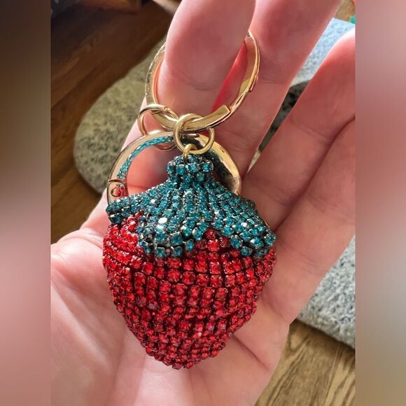 Strawberry Sparkle Keyring/Bag Clip - Picture 1 of 6